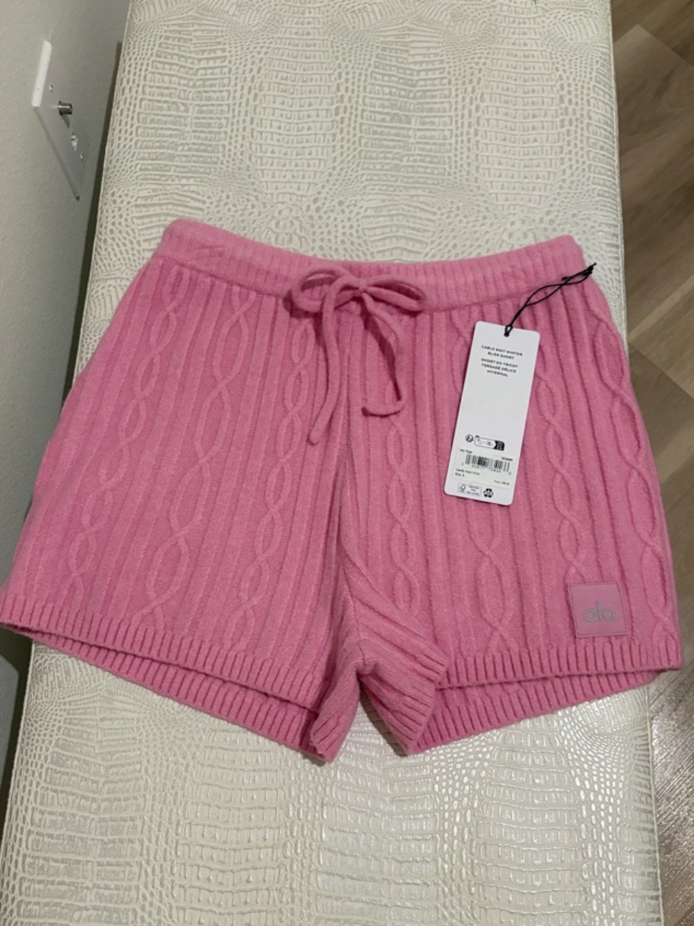 ALO Yoga Pink Cable Knit Drawstring Women's Shorts